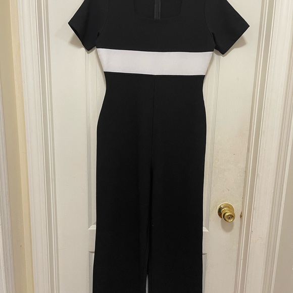 Apart Jumpsuit - Picture 4 of 5